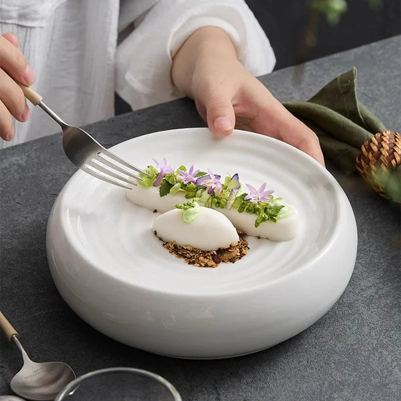 Modern White Circular Textured Plate for Elegant Dining