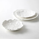 Scalloped Edge Gourmet Ceramic Plate Perfect for Elegant Dining