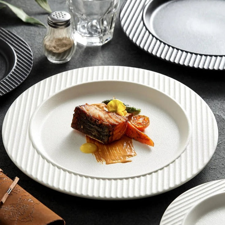 Textured Rim Ceramic Dinner Plate