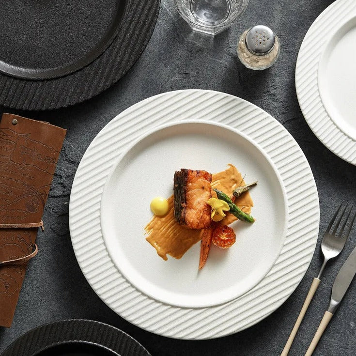 Textured Rim Ceramic Dinner Plate