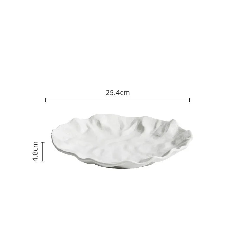Wavy Rim White Ceramic Plate for Artistic Food Presentation