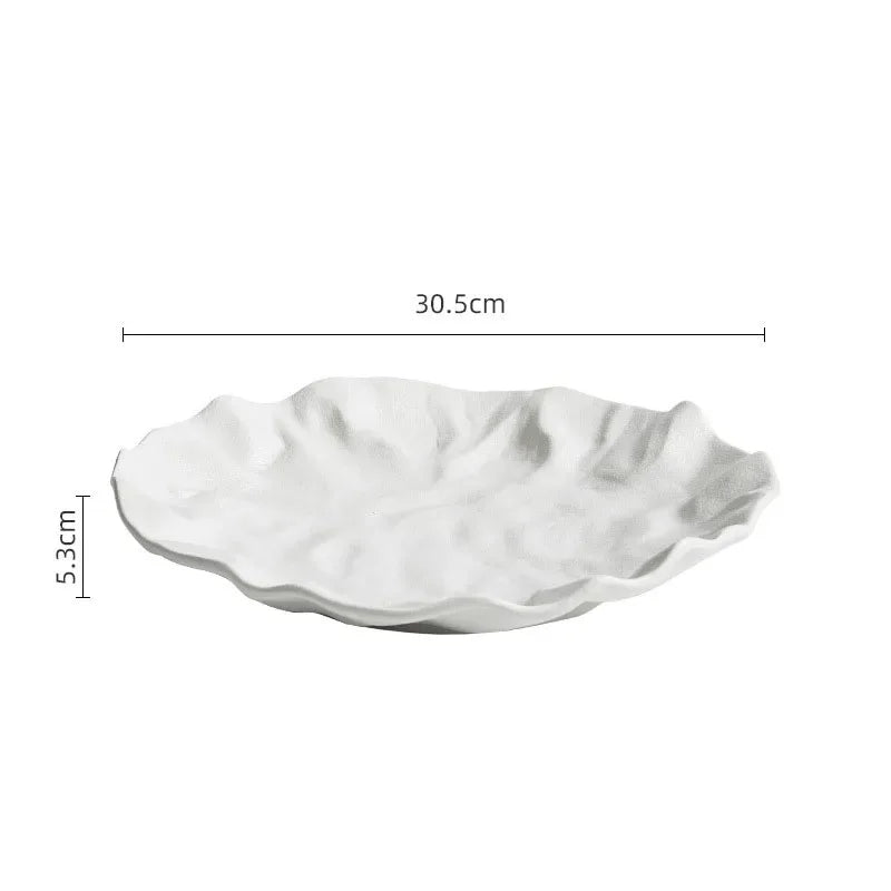 Wavy Rim White Ceramic Plate for Artistic Food Presentation