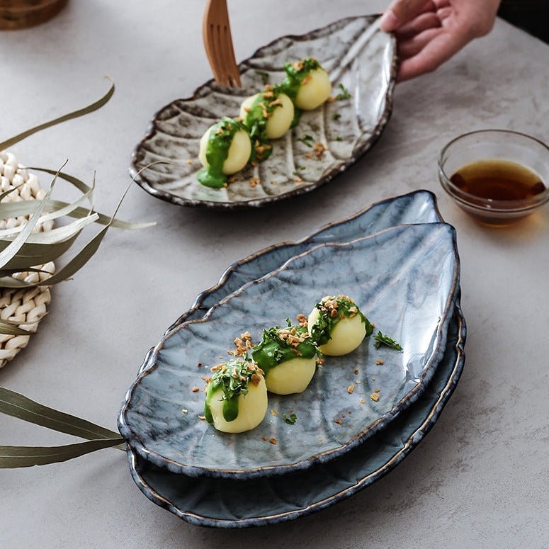 Japanese Ceramic Porcelain Leaf Dinner Plate