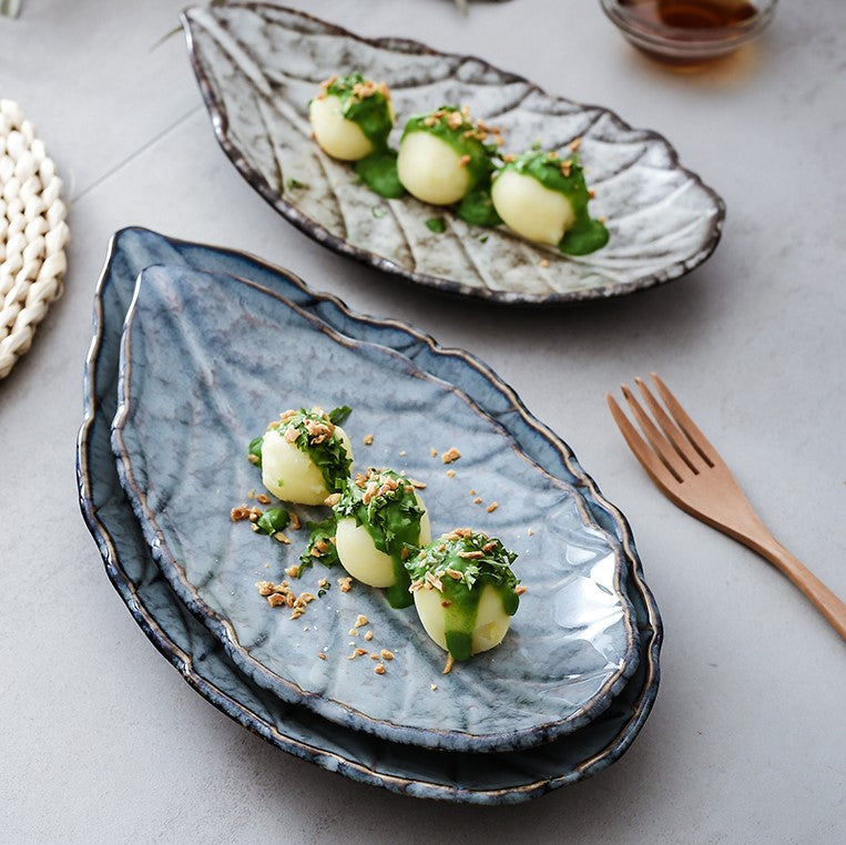 Japanese Ceramic Porcelain Leaf Dinner Plate