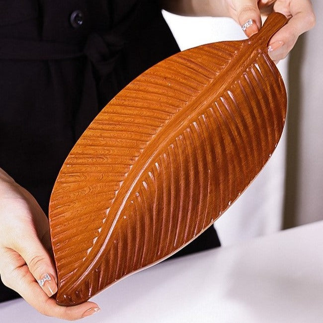 Wooden Leafy Dinner Plates